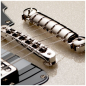 Preview: DUESENBERG Alliance Dave Baksh, White Sparkle, inkl. Koffer - B-Ware
