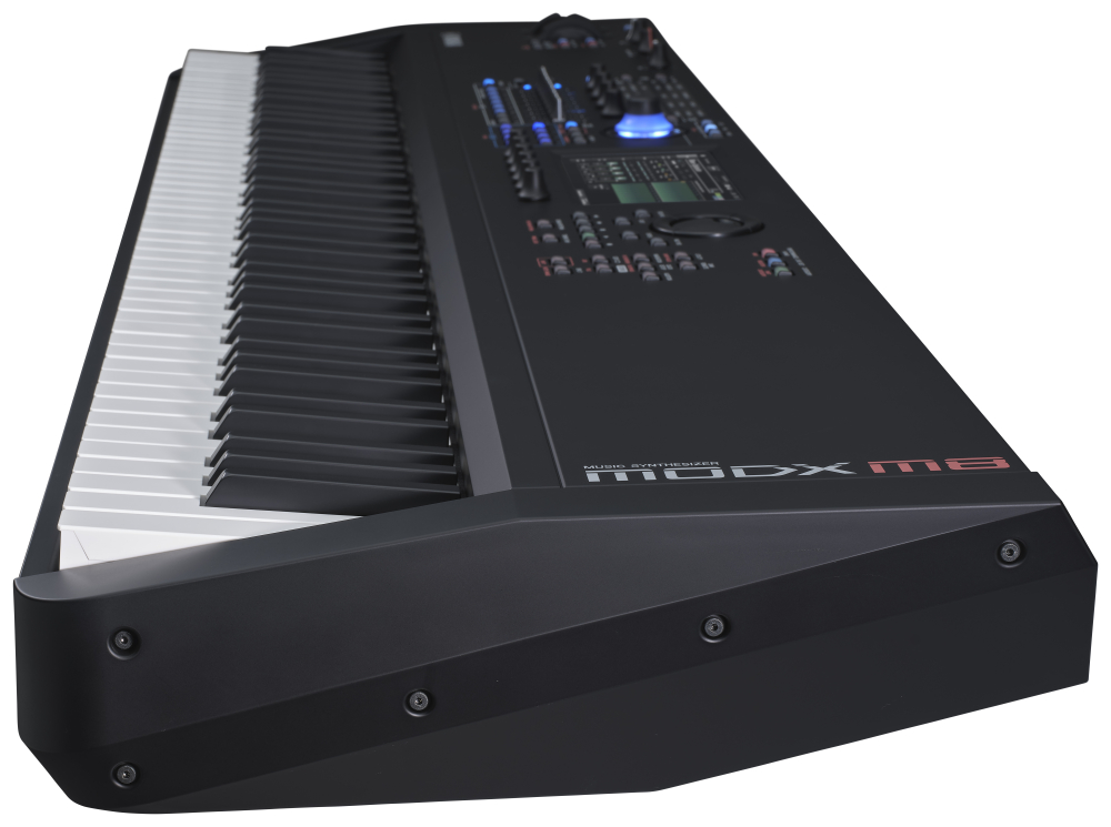 YAMAHA MODX M8 Synthesizer